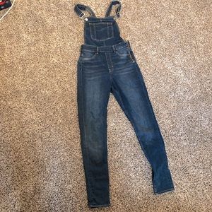 Women’s jegging stretchy denim overalls (H&M)